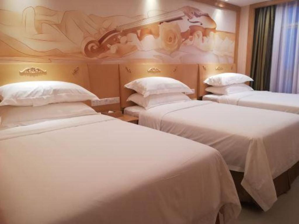 Vienna Classic Hotel Guangdong Yangxi Moon Bay Eksteriør billede